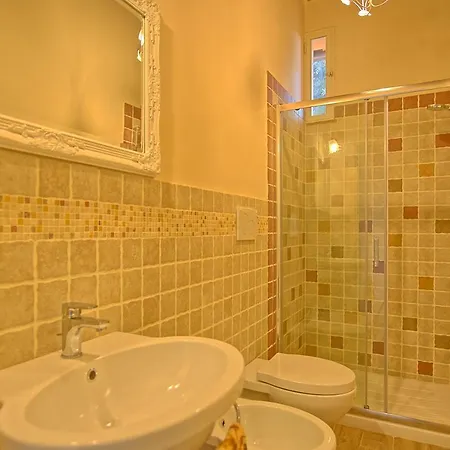 Bonriposo By Posarellivillas Legoli